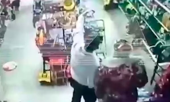 Δολοφόνος ντυμένος Άγιος Βασίλης – Εκτέλεσε καταστηματάρχη μετά από selfie