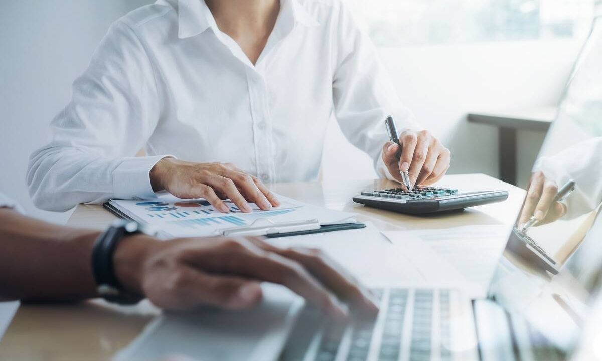 ΔΥΠΑ: 17.000 ευρώ για τη δημιουργία επιχείρησης – Τρέχουν οι αιτήσεις – Ποιοι είναι οι δικαιούχοι