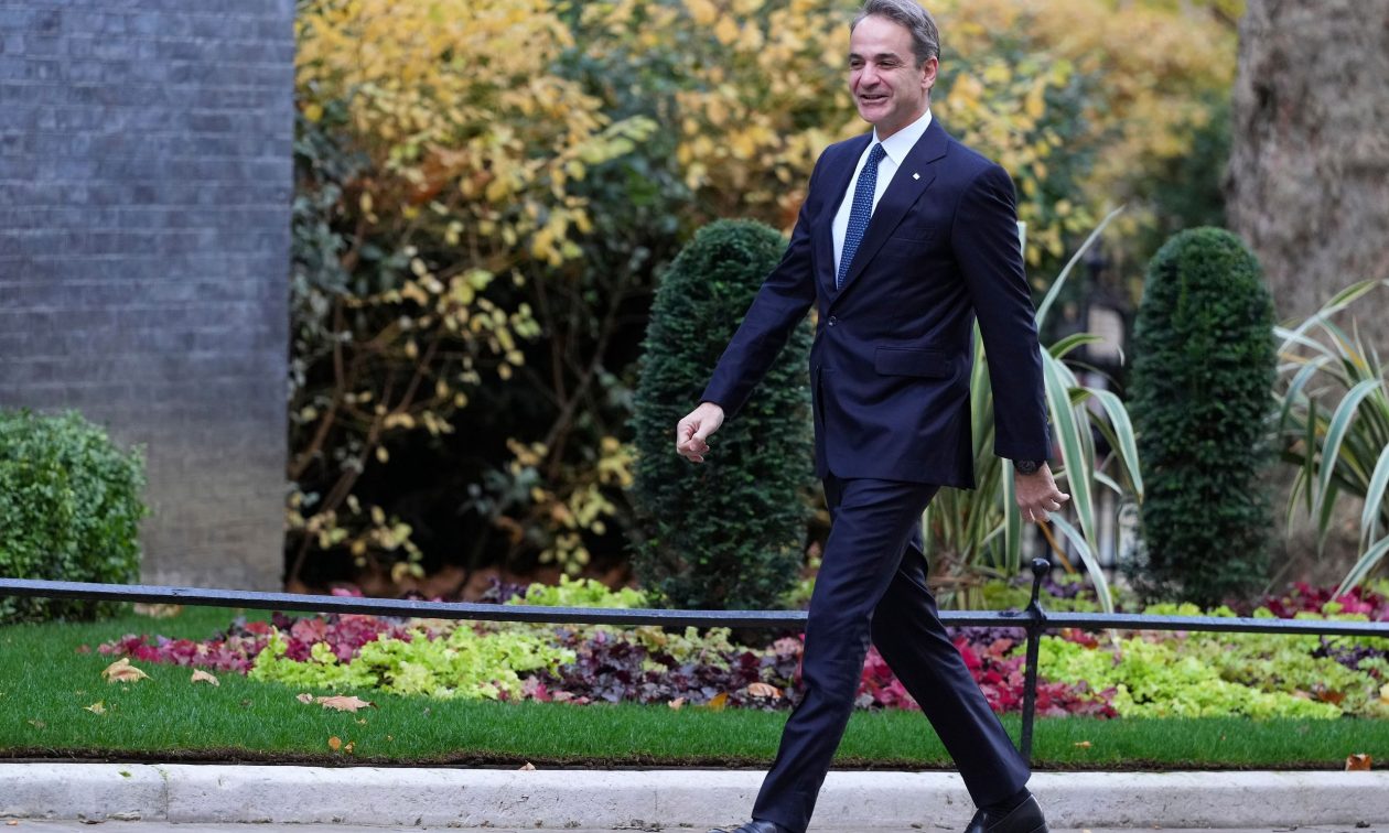 Παύλος Μαρινάκης: «Μόνο ο Κυριάκος Μητσοτάκης γνωρίζει το όνομα του Προέδρου της Δημοκρατίας»