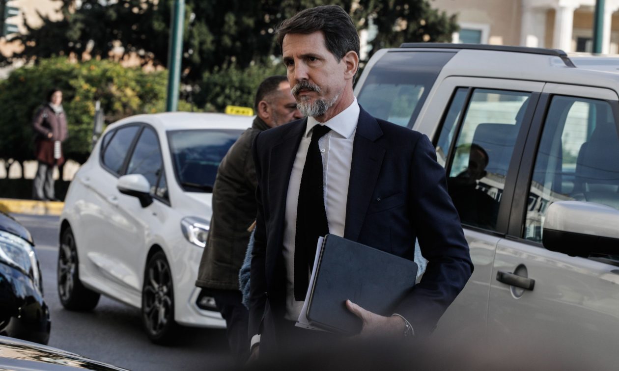 Παύλος Ντε Γκρες: Η συγκινητική ανάρτηση για τα δύο χρόνια από τον θάνατο του τέως βασιλιά