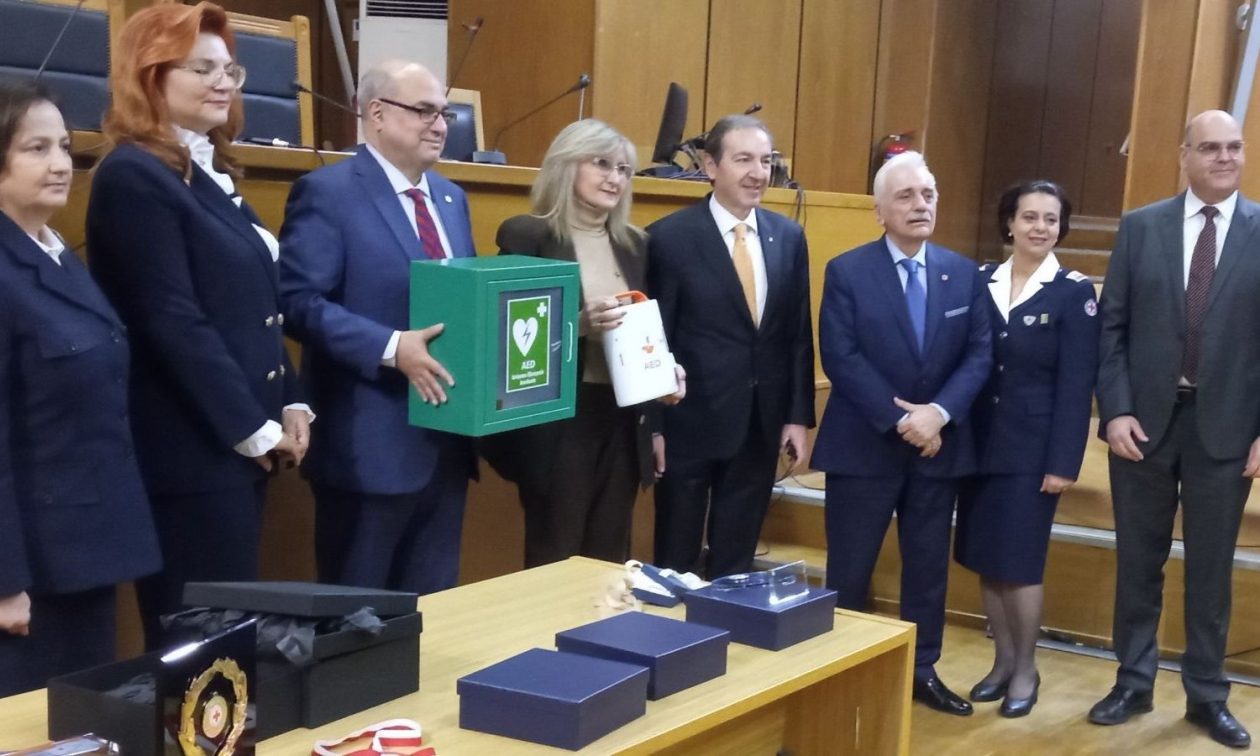 Ο Πρόεδρος του Ελληνικού Ερυθρού Σταυρού ετιμήθη από το Εφετείο Αθηνών