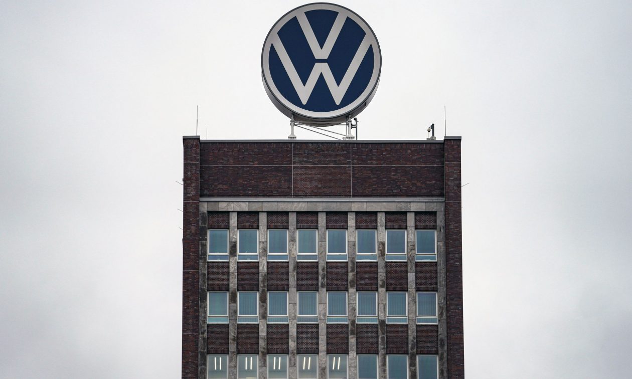 Volkswagen: Ο γερμανικός κολοσσός κατέγραψε μείωση στις πωλήσεις αυτοκινήτων το 2024