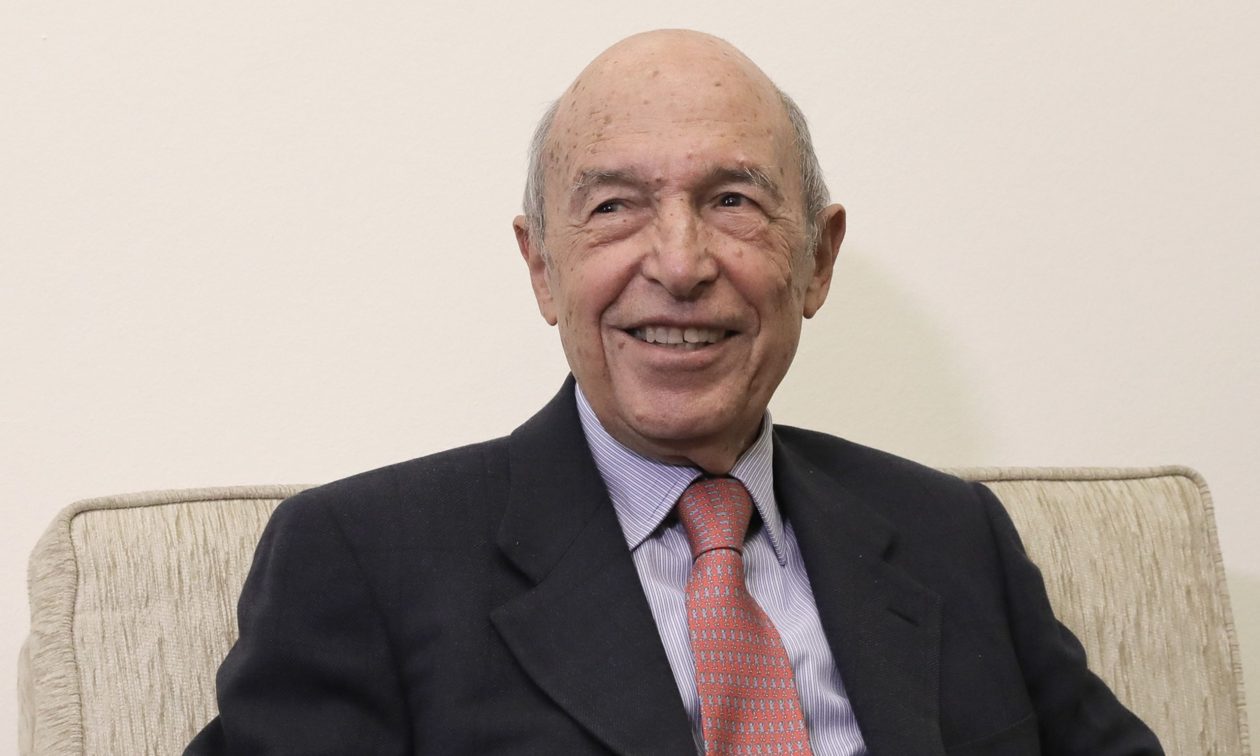 Δρόμος της Αθήνας μετονομάζεται σε οδό «Κώστα Σημίτη»