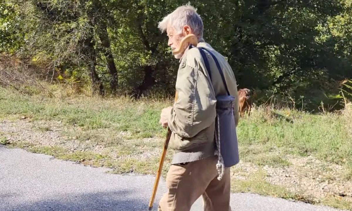Λάρισα: Η ιστορία του 90χρονου που πέρασε 75 χρόνια στο βουνό – Βρέθηκε μετά την εξαφάνισή του