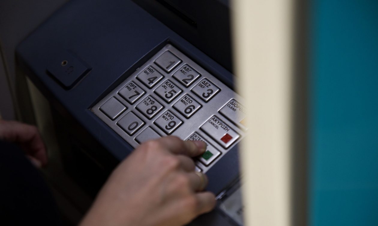 Χανιά: Με την απειλή μαχαιριού οδήγησε 60χρονο σε ΑΤΜ και του πήρε 800 ευρώ
