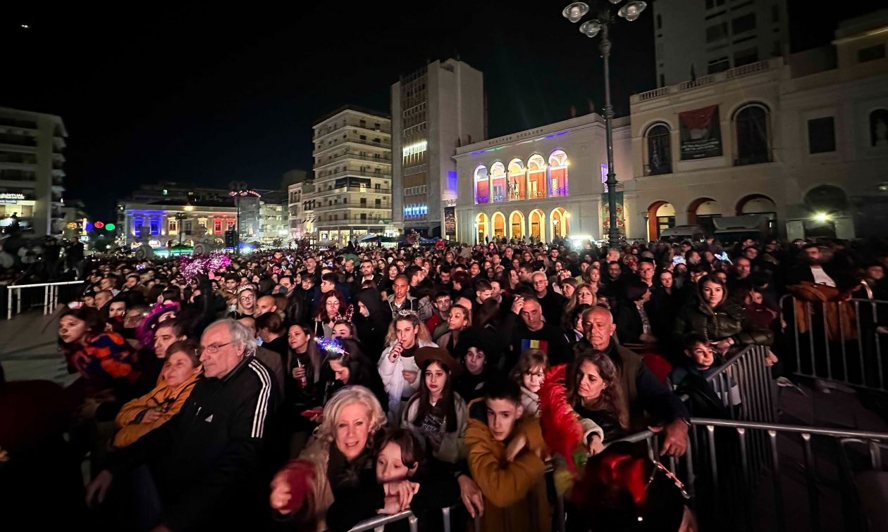 Πατρινό Καρναβάλι 2025: Δείτε LIVE την τελετή έναρξης – Χιλιάδες χρώματα και χαμόγελα
