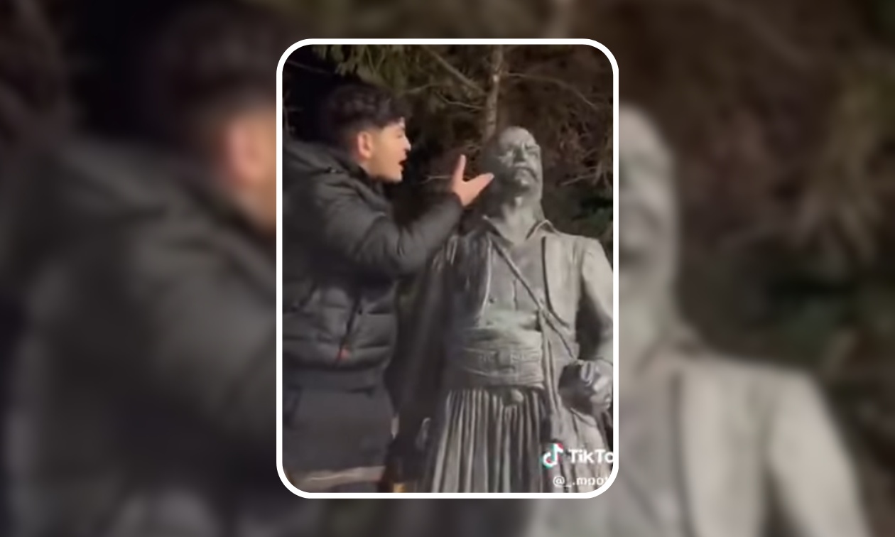 Θεσσαλονίκη: Συνελήφθη ο νεαρός που βεβήλωσε το άγαλμα του Κατσαντώνη στο Κορδελιό