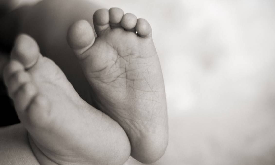 Εμπορία ανθρώπων και παράνομες υιοθεσίες: Χειροπέδες σε ακόμη δύο άτομα