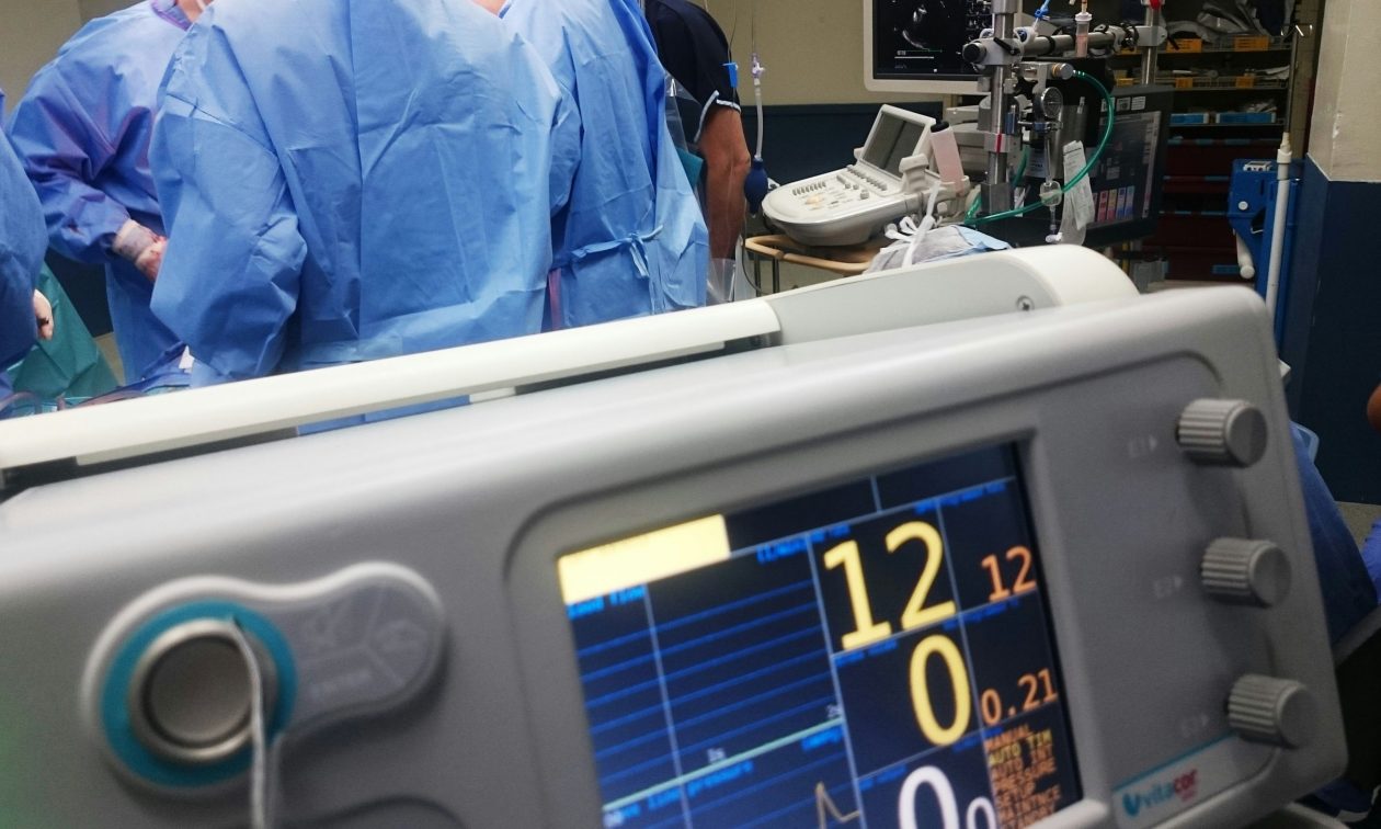 «Γέφυρα ζωής» για κοριτσάκι 3,5 ετών: Μεταφέρεται με C-130 στην Μπολόνια για μεταμόσχευση