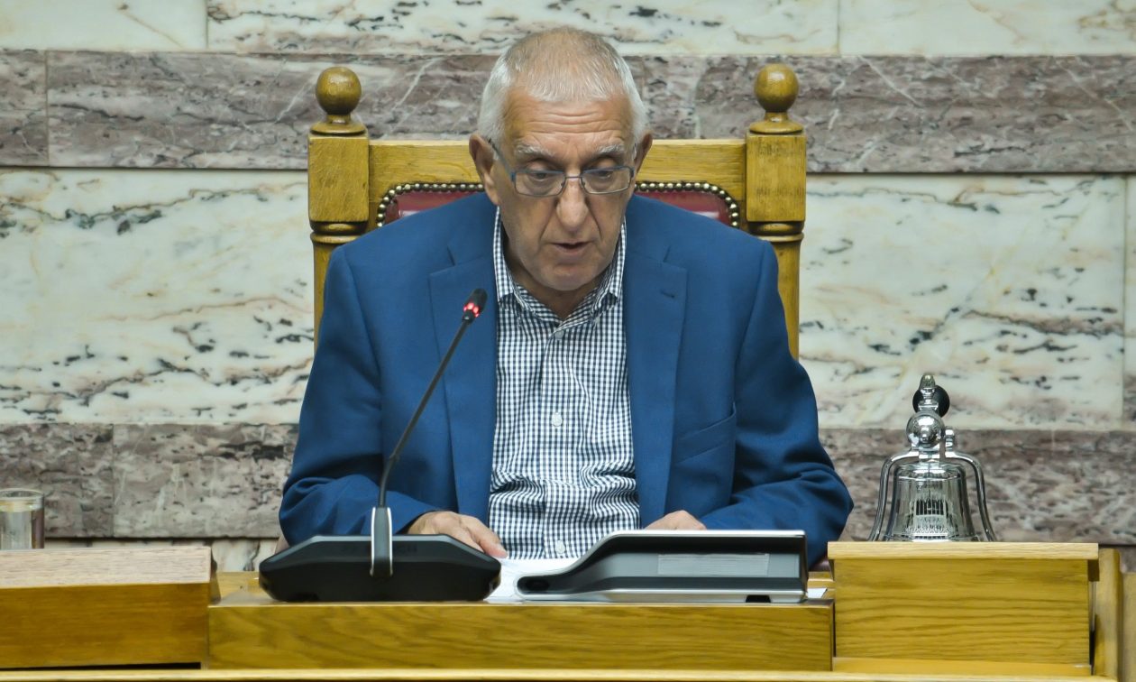 «Το τέλος ενός μαραθώνιου δρόμου» – Ο γρίφος του Νικήτα Κακλαμάνη για το πολιτικό του μέλλον