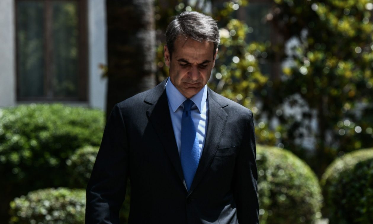 Μητσοτάκης: «Ο Μίμης Δομάζος υπήρξε σύμβολο του ήθους στο ποδόσφαιρο»