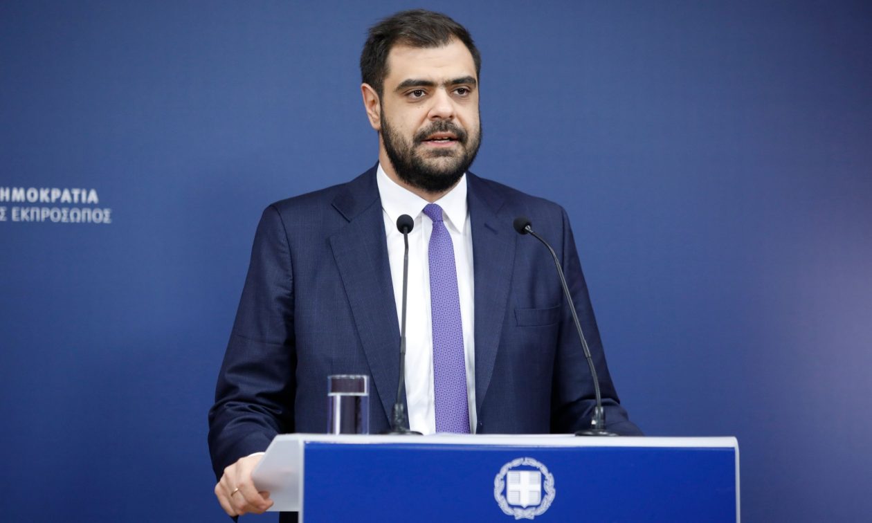 Live – Μαρινάκης: Η ενημέρωση των πολιτικών συντακτών