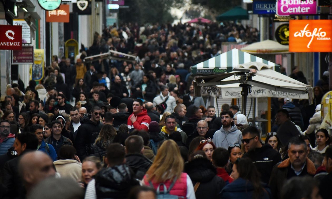 Δημοσκόπηση MRB: Η ακρίβεια «φιγουράρει» στα μεγαλύτερα προβλήματα των πολιτών