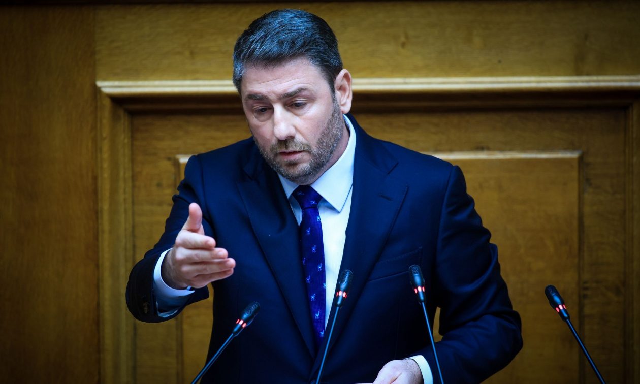 Ανδρουλάκης για Τέμπη: «Η κυβέρνηση είναι σοβαρά έκθετη για προσπάθεια συγκάλυψης της αλήθειας»