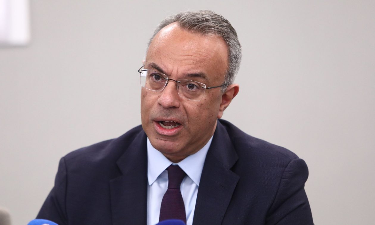 Σταϊκούρας για Τέμπη: «Ο ρόλος του Υπουργείου Μεταφορών δεν είναι να ελέγχει το φορτίο των τρένων»