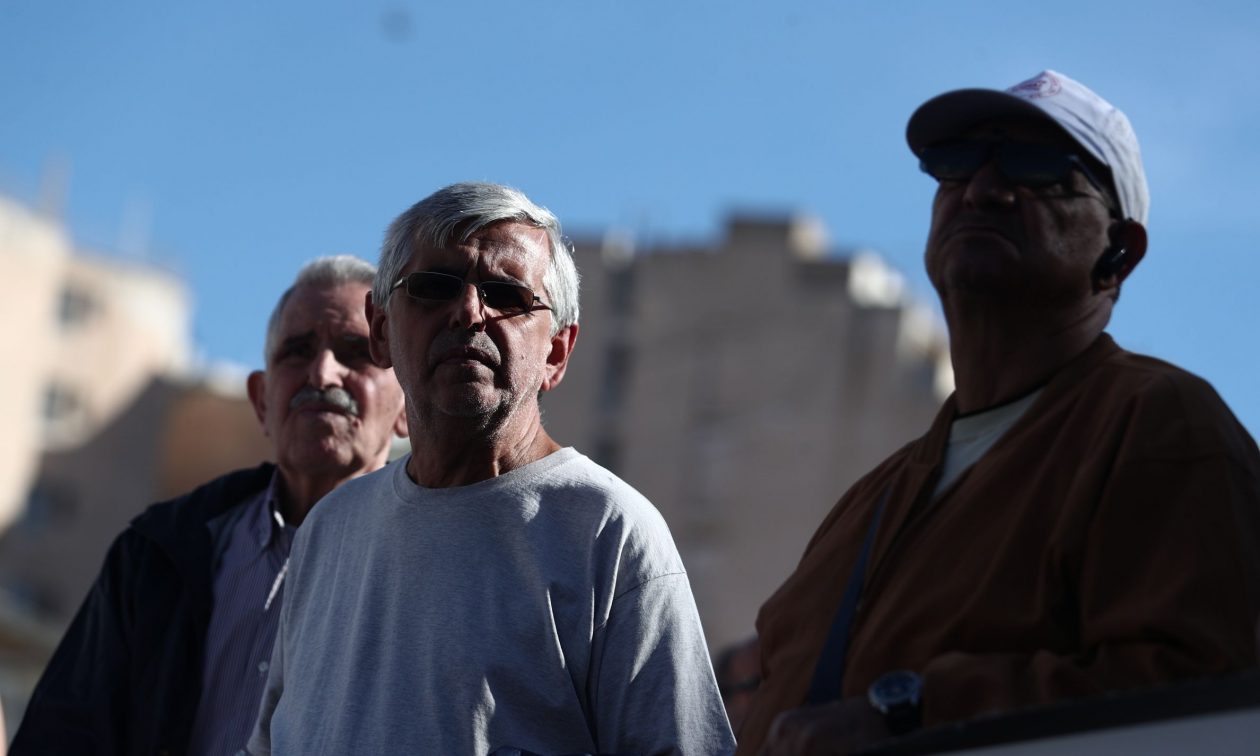 Ανατροπή με τις συντάξεις Μαρτίου: Πότε θα καταβληθούν τα χρήματα