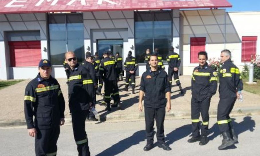 Σε γενική επιφυλακή η Πυροσβεστική στο νότιο Αιγαίο – ΕΜΑΚ, drones και διασωστικοί σκύλοι