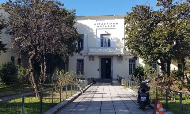 Τρίκερι: Μητέρα έριξε γροθιά σε καθηγητή – Η ποινή που της επιβλήθηκε