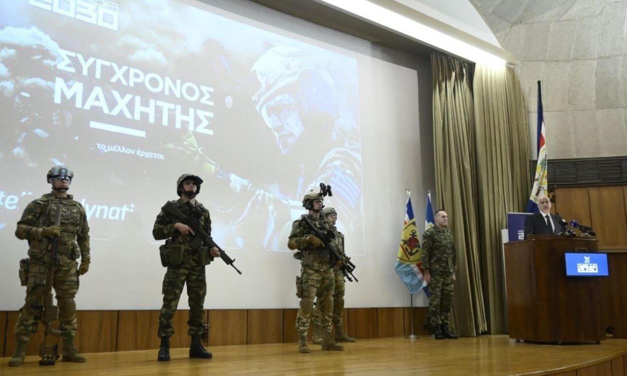 Αλλάζουν όλα στο στρατό – Δένδιας: Δημιουργούμε τον Έλληνα στρατιώτη του 21 αιώνα-Ο νέος εξοπλισμός