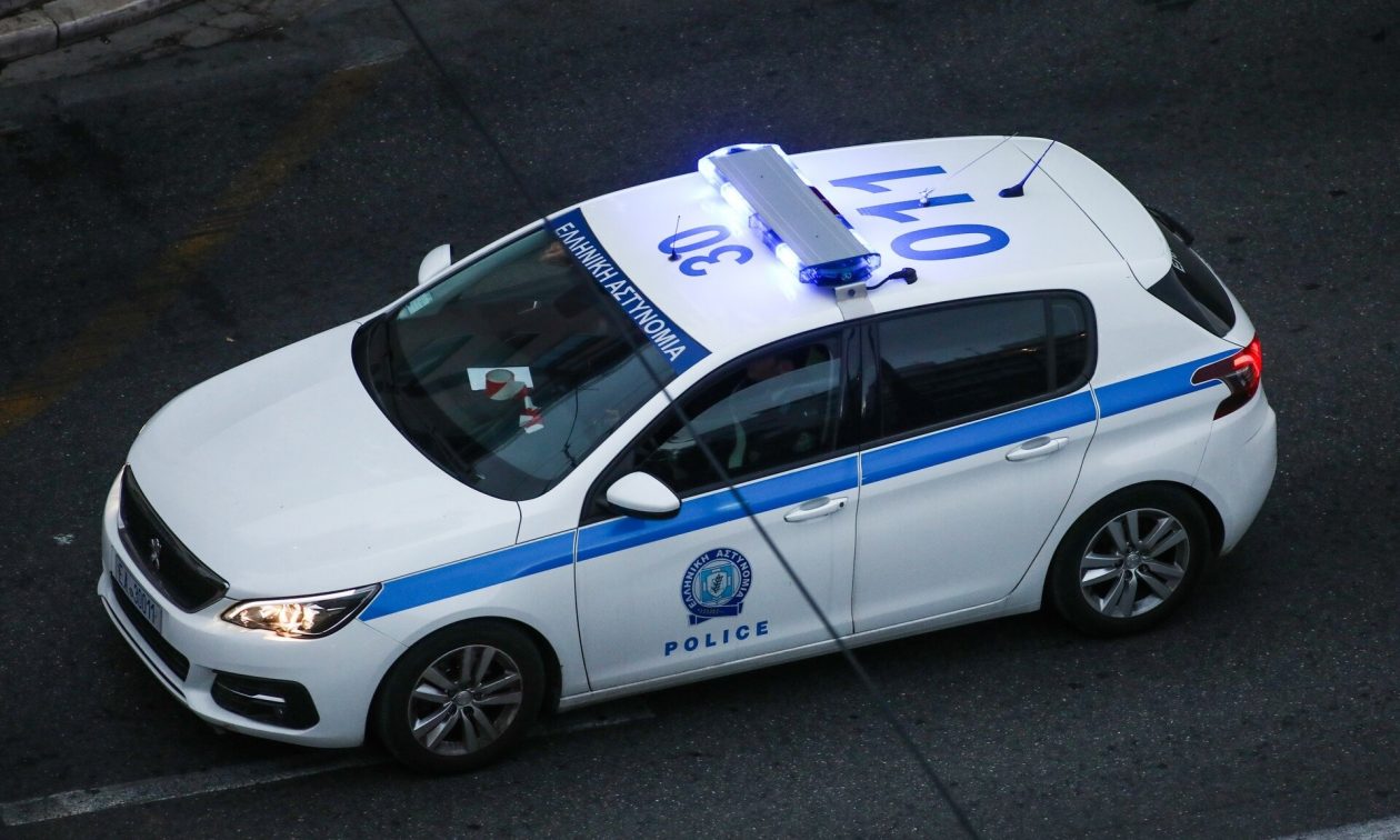 Συνελήφθησαν 3 μέλη συμμορίας που έκλεβε οχήματα στην περιοχή του Κορωπίου