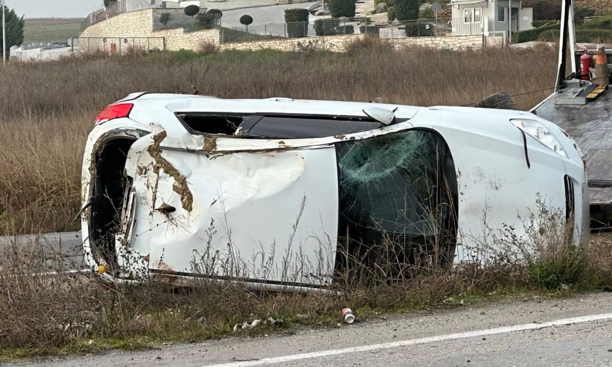 Τροχαίο στην Πηγή Τρικάλων: Χωρίς τις αισθήσεις του απεγκλωβίστηκε άνδρας από ΙΧ