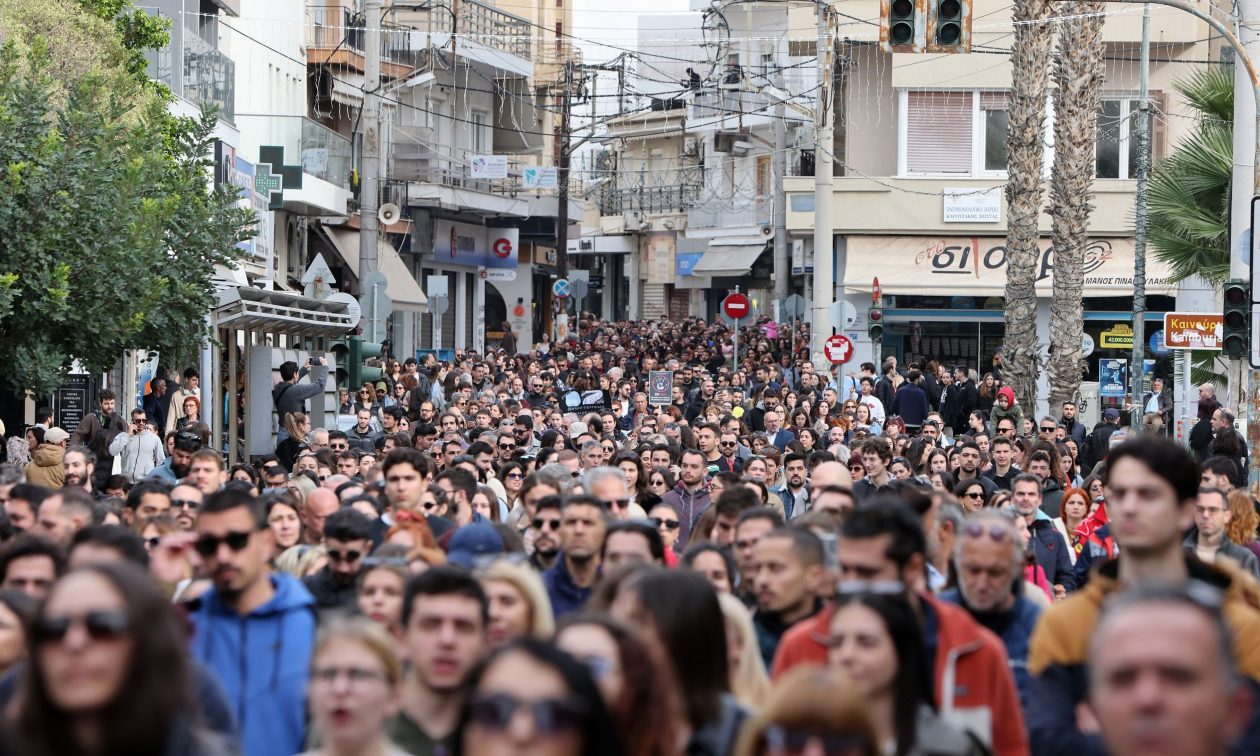 Τέμπη: Μπαράζ συγκεντρώσεων από φοιτητές, μαθητές και εκπαιδευτικούς – Πού θα γίνουν πορείες αύριο