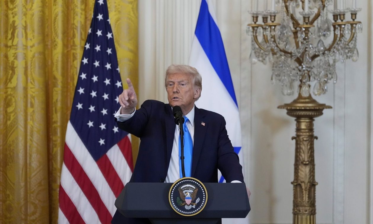 Τραμπ: Υπέγραψε διάταγμα που προβλέπει κυρώσεις κατά του Διεθνούς Ποινικού Δικαστηρίου