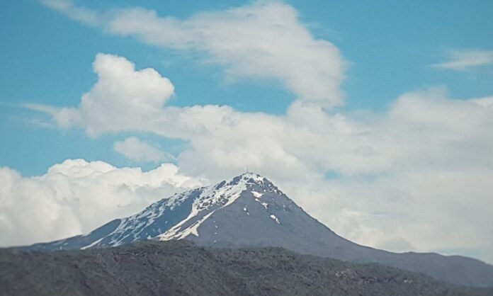 1625373-5c95238f-hassan_bag_mountain.jpg