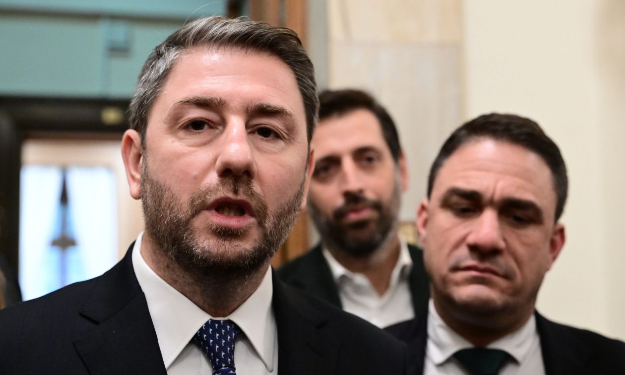 Γιατί ο Ανδρουλάκης έχει στο «περίμενε» τον Φάμελλο για τα Τέμπη;