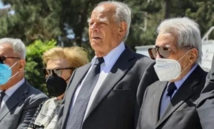 1626306-80899026-xaritopoulos.jpg