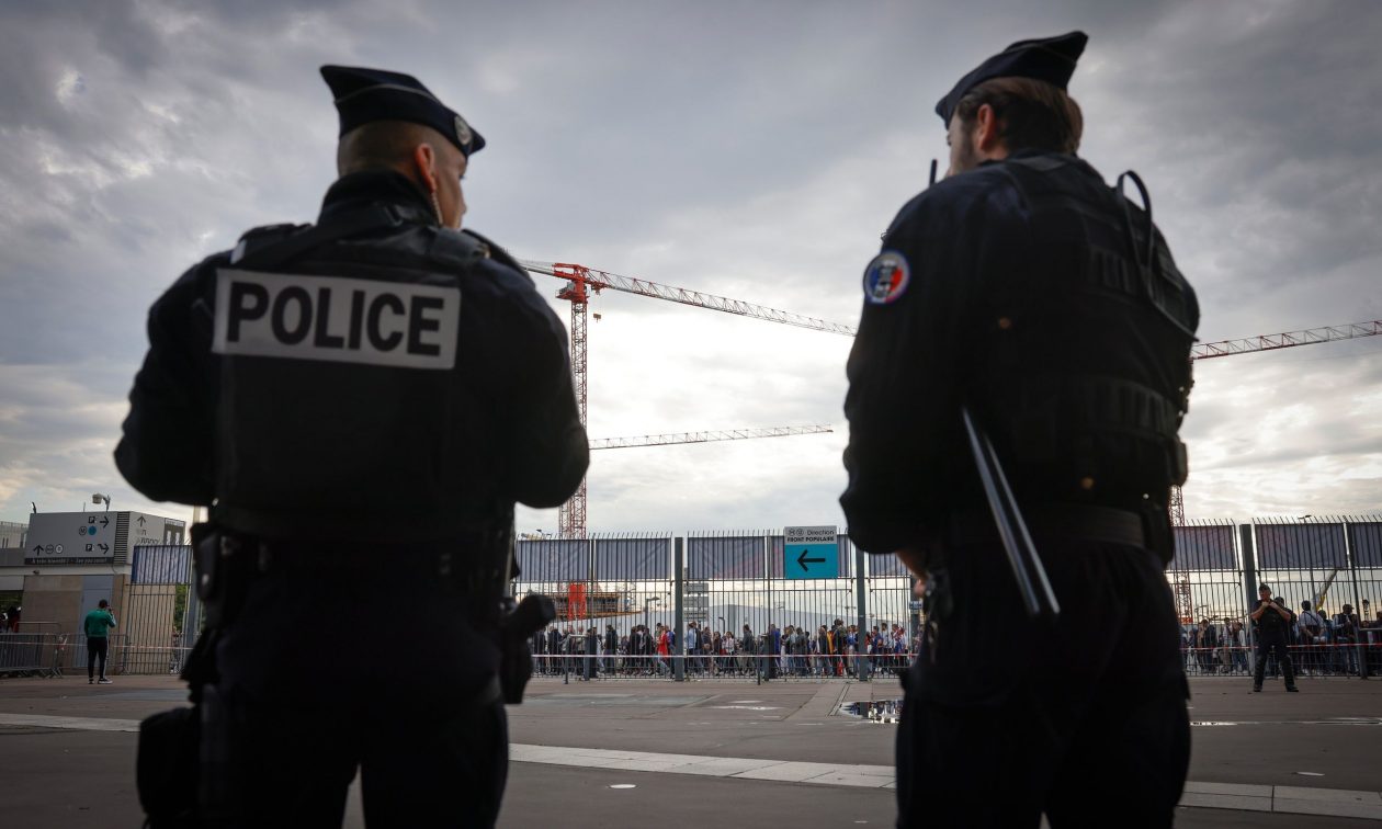 Φρίκη στη Γαλλία: 11χρονο κορίτσι βρέθηκε μαχαιρωμένο σε δάσος