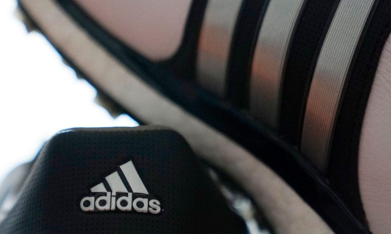 Τουρκία: Πρόστιμο 15.000 ευρώ στην Adidas – Ο απίστευτος λόγος
