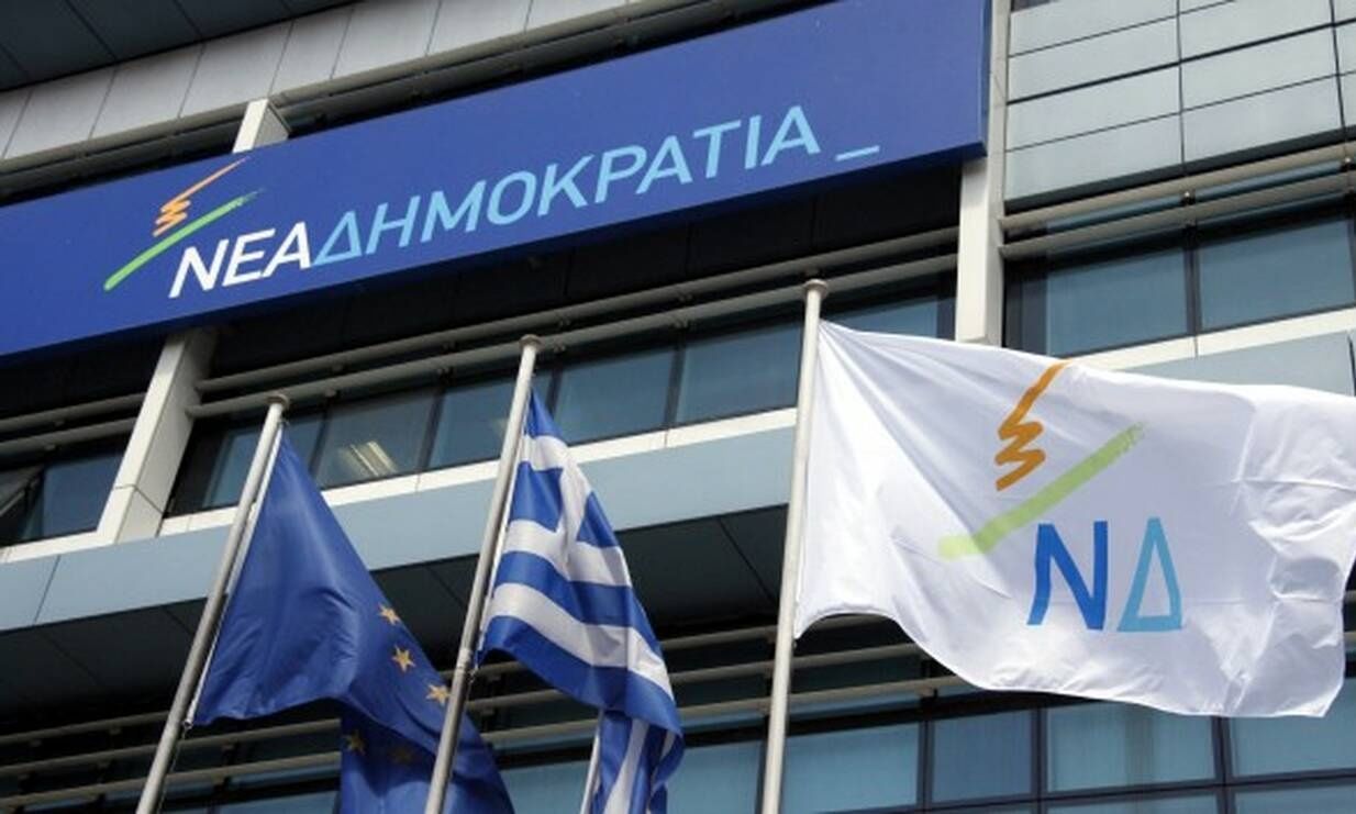 Κυβέρνηση κατά Ανδρουλάκη: Μετατρέπει το ΠΑΣΟΚ σε κόμμα των άκρων