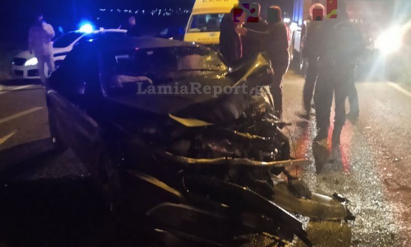Θανατηφόρο τροχαίο στη Λαμία: Σφοδρή σύγκρουση ΙΧ με έναν νεκρό και έναν σοβαρά τραυματία