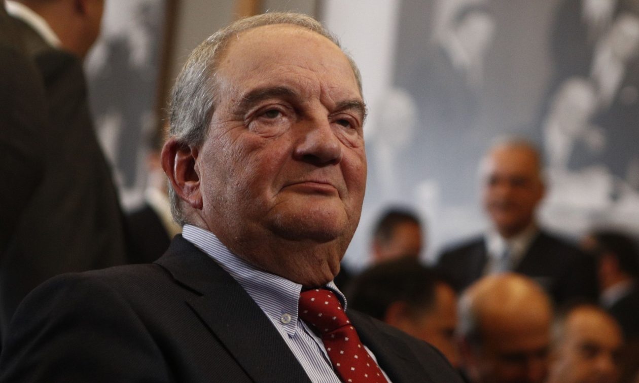 Ο Κώστας Καραμανλής με τη Νατάσα Παζαΐτη απόλαυσαν το δείπνο τους σε ταβέρνα στην Εύβοια (φωτο)