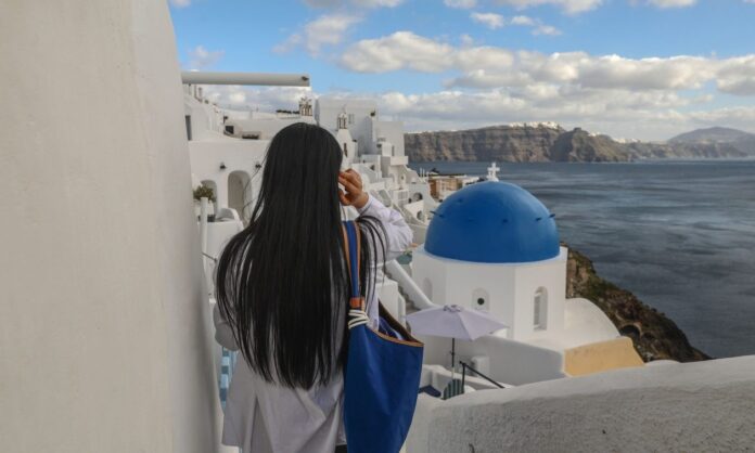 1627607-b3c40b8c-santorini-seismoi-ekpa.jpg