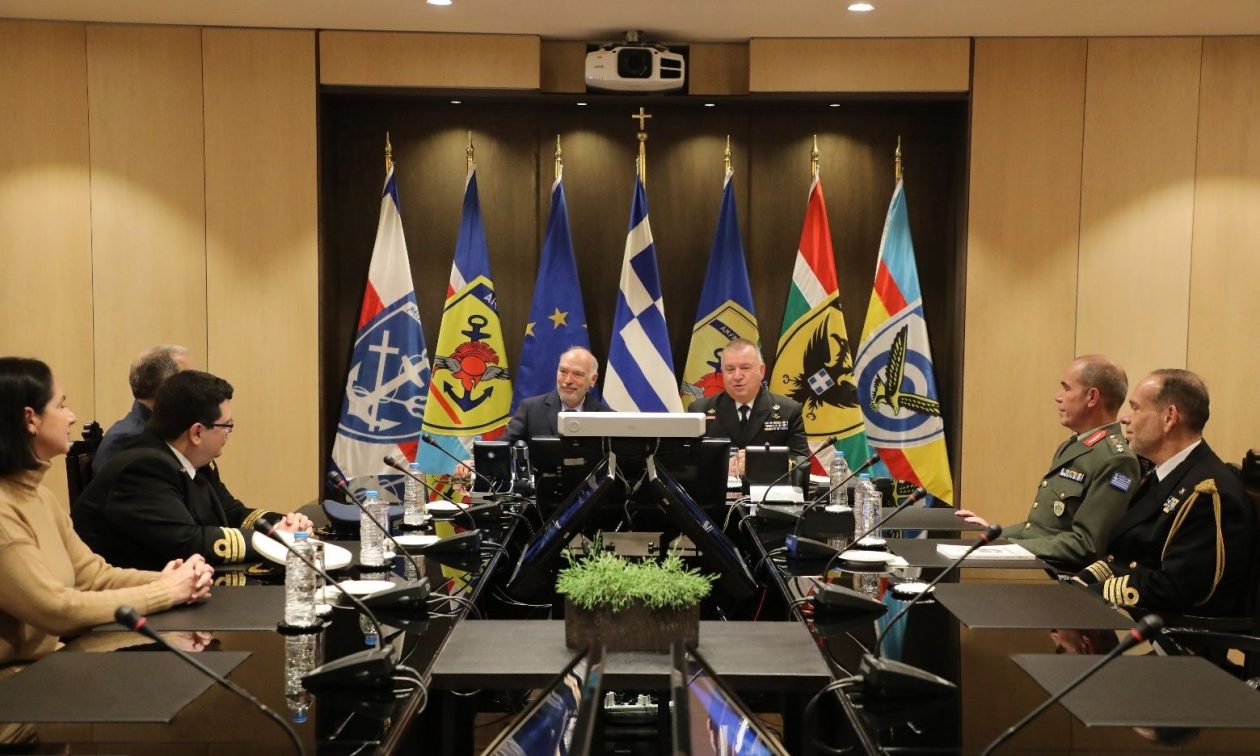 Υπογραφή Μνημονίου Συνεργασίας ΓΕΕΘΑ και του Ιδρύματος Αικατερίνης Λασκαρίδη