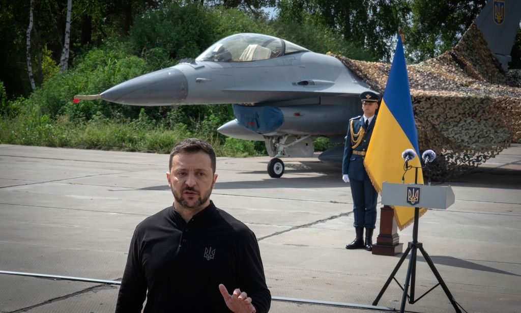 Reuters: Δεν πάει στη Σαουδική Αραβία ο Ζελένσκι για να μην «νομιμοποιήσει τη συνάντηση ΗΠΑ – Ρωσίας