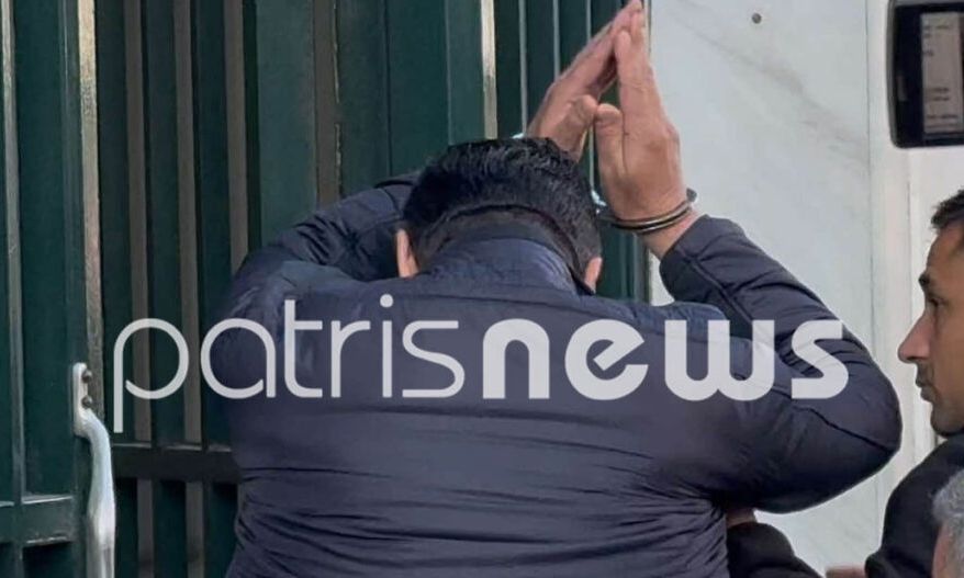 Απολογείται ο 56χρονος για το φονικό στο Ρουπάκι: Χειροκροτήματα έξω από τα Δικαστήρια