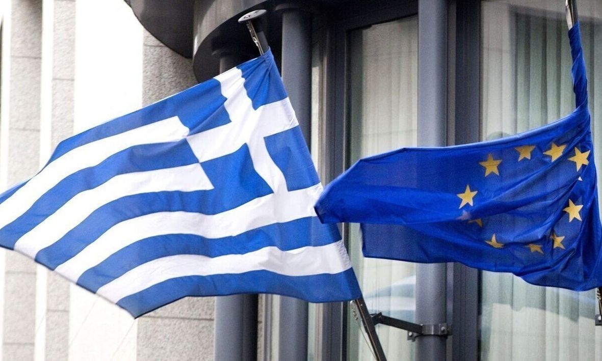 Handelsblatt: Η Αθήνα ξεπερνά τους δημοσιονομικούς στόχους και γίνεται μαθητής-πρότυπο της ΕΕ