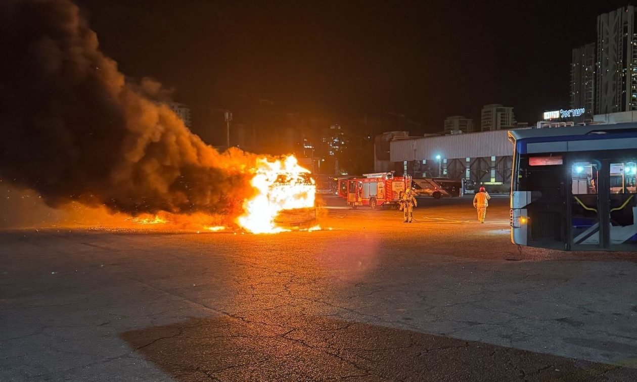 Ισραήλ: Έκτακτη συνεδρίαση συγκάλεσε ο Νετανιάχου μετά τις εκρήξεις στα λεωφορεία