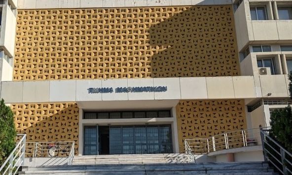 Επίθεση από κουκουλοφόρους στον πρόεδρο του τμήματος Μαθηματικών του ΕΚΠΑ – Οι απειλές που δέχθηκε
