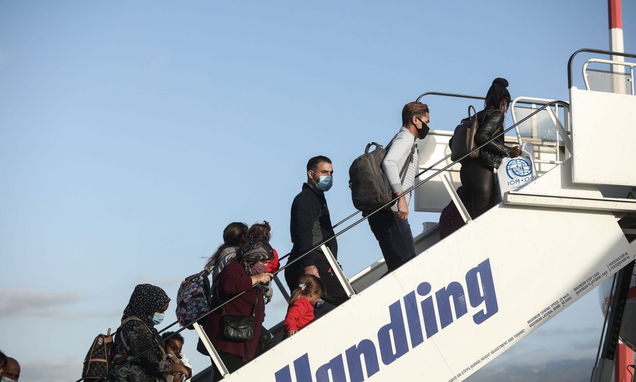 Οργισμένη διάψευση: Fake news περί επιστροφής «εγκληματιών» μεταναστών από τη Γερμάνια στην Ελλάδα