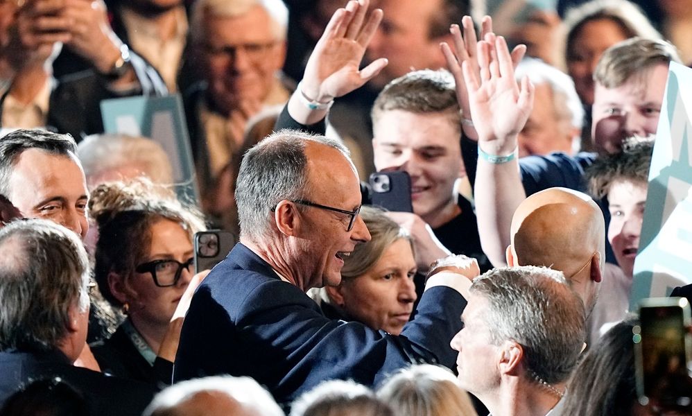 Politico: Οι 31 ημέρες που έκαναν τον Mερτς καγκελάριο και άλλαξαν τη Γερμανία για πάντα