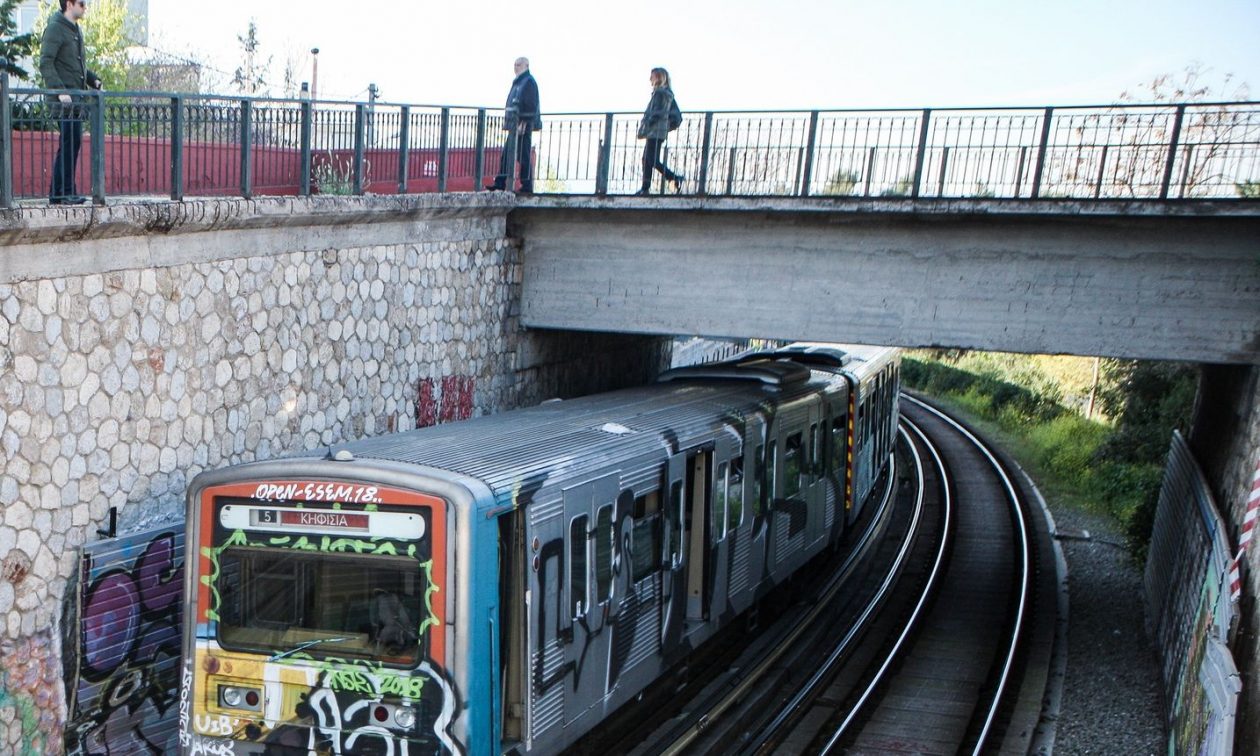 «Σκανάρονται» 40 πεζογέφυρες σε Ηλεκτρικό και Μετρό – Έχουν να ελεγχθούν 20 χρόνια