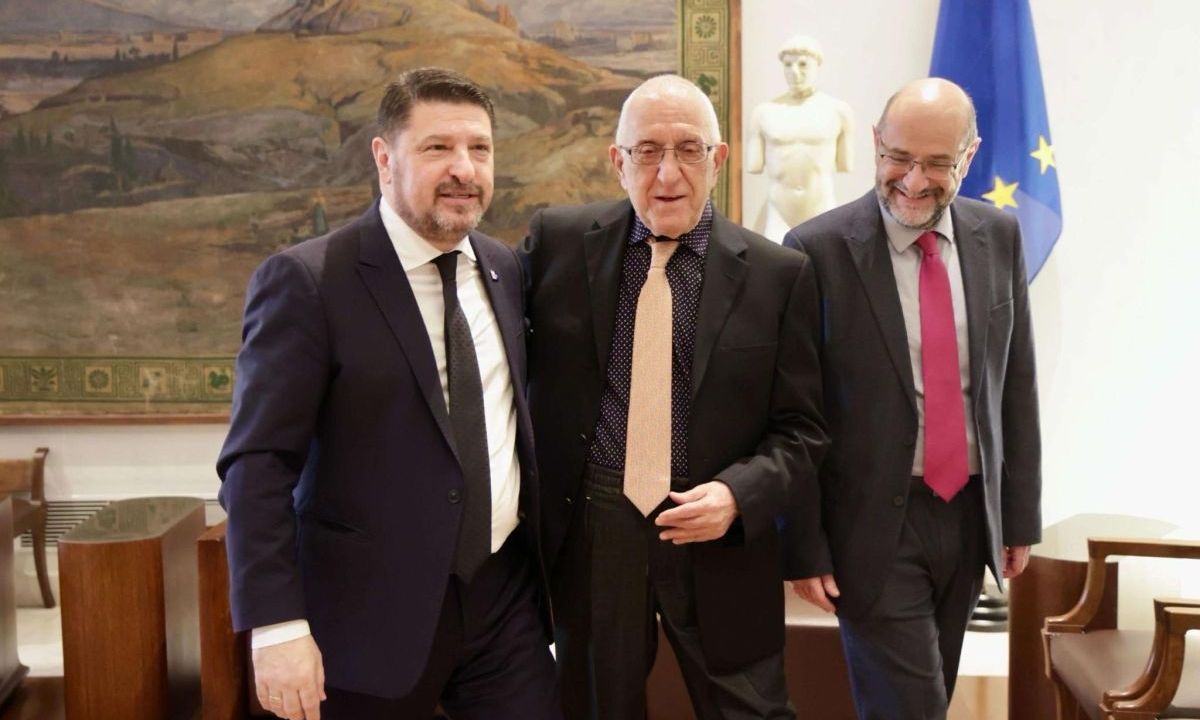 Χαρδαλιάς: «Αποκαθιστούμε το διατηρητέο ακίνητο της οδού Φιλελλήνων»