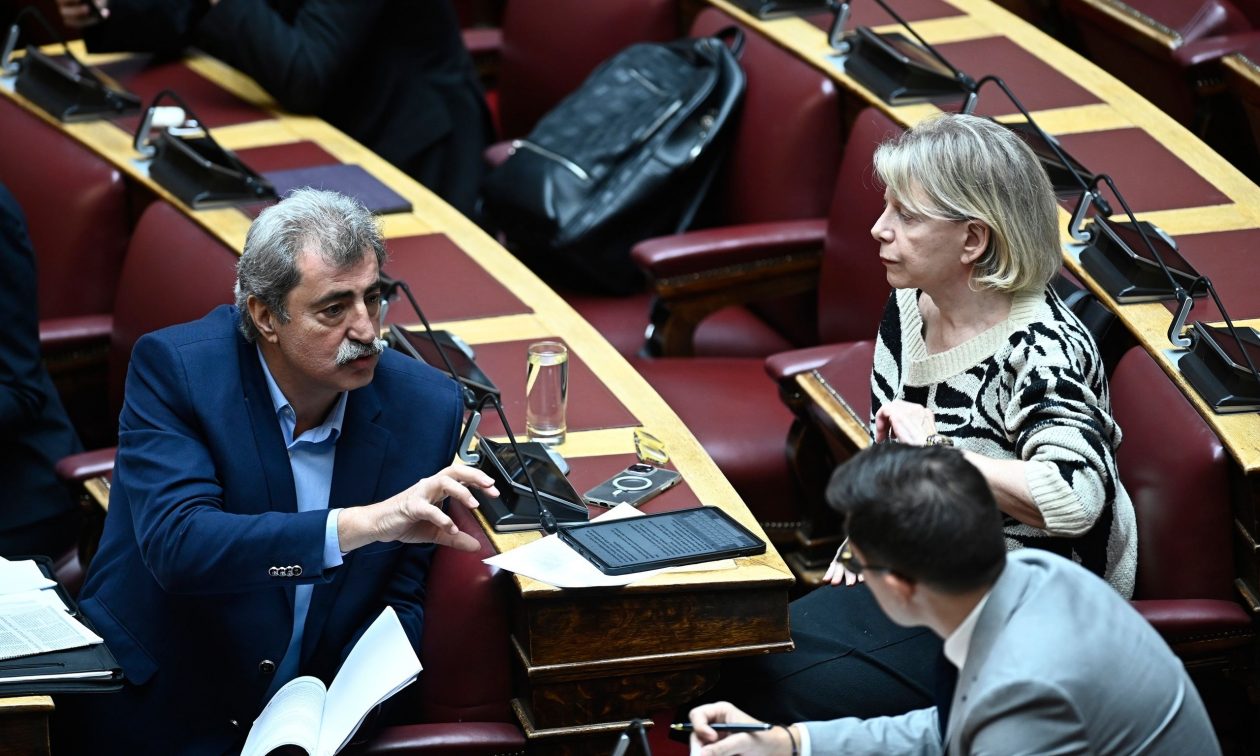 Βουλή: Άρση ασυλίας για Παύλο Πολάκη και Ελένη Ακρίτα αποφάσισε η ολομέλεια