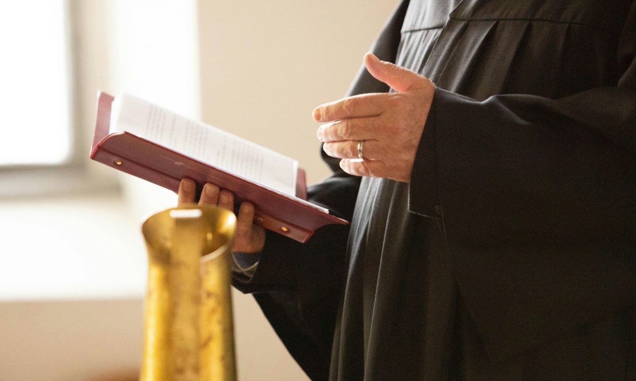 Καθαιρέθηκε κληρικός στην Κρήτη – Η απόφαση της Εκκλησίας