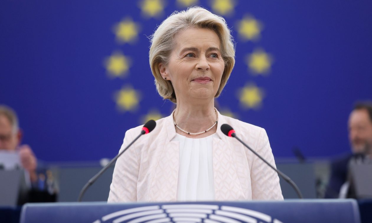Ούρσουλα φον ντερ Λάιεν: Χρειαζόμαστε μαζική αύξηση δαπανών στην άμυνα