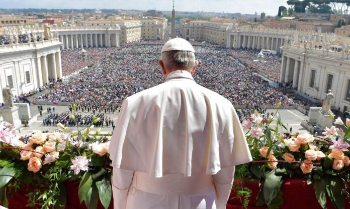 1631549-pope.vatican.jpg